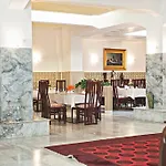 Ravel International מלון 3*