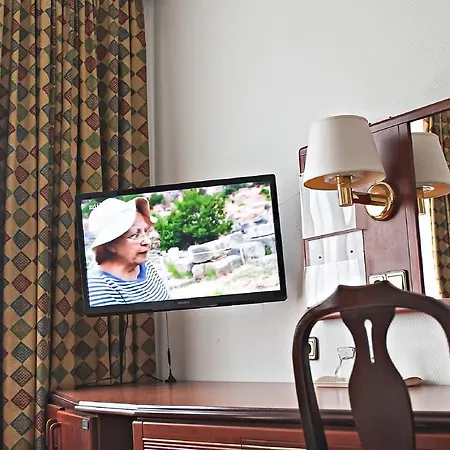 酒店 拉维尔国际酒店