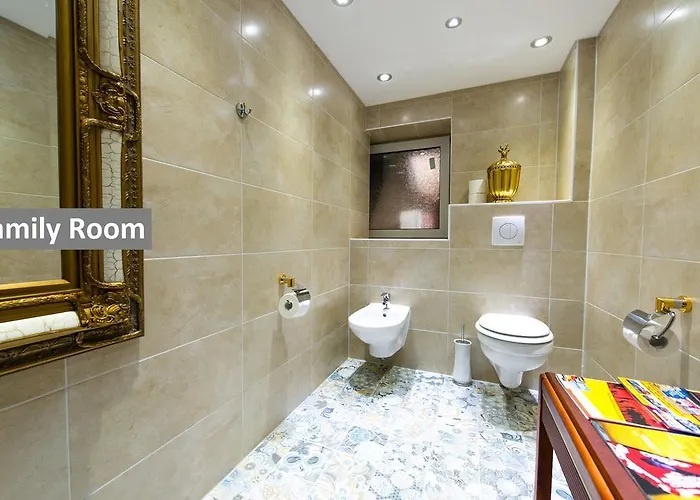 Hotel Ravel International 3*