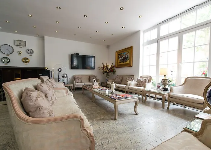 Ravel International Hotel